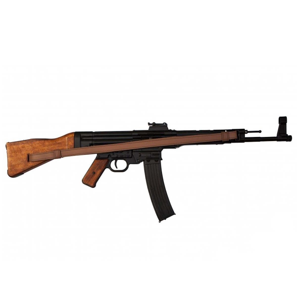 Fucile Sturmgewehr 44 con cinta