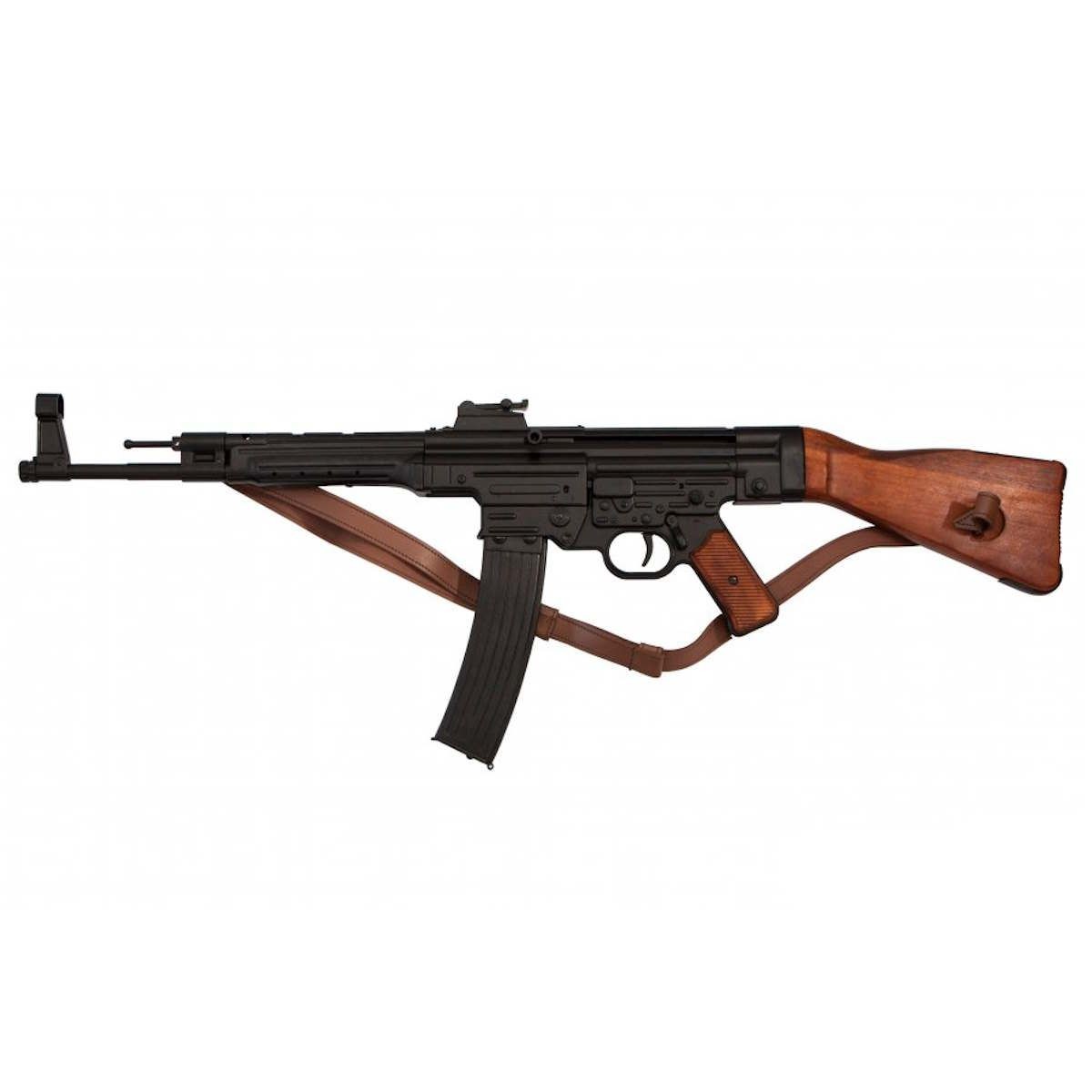 Fucile Sturmgewehr 44 con cinta