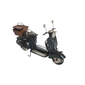 Modellino Vintage Vespa con cesto 26